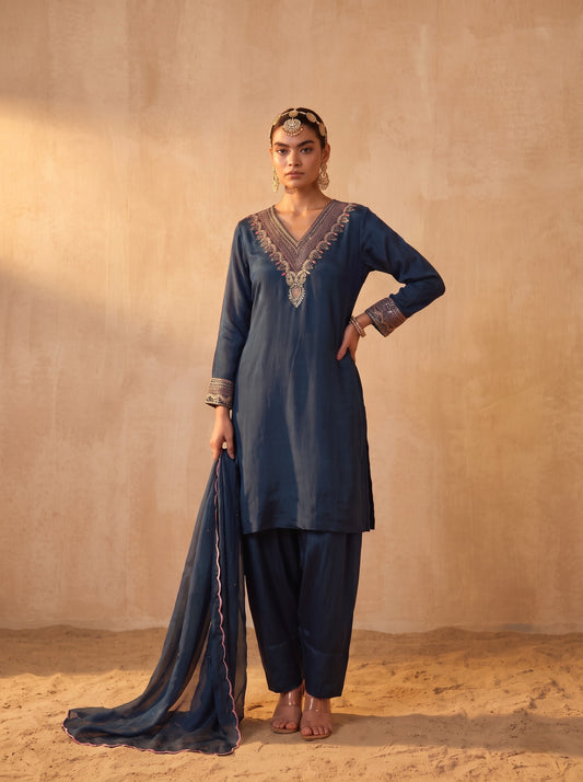 Cutdana-Style Work With Farshi Salwar